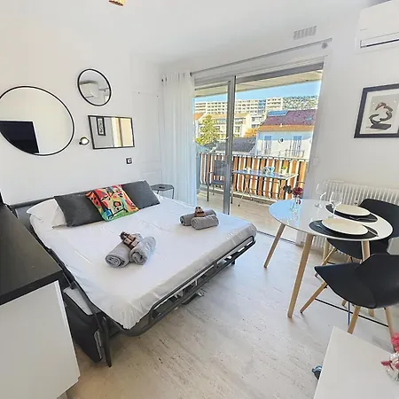 Appartement Bright And Vast Terrace Easy Parking Heart Of Town 1 Mn Cannes